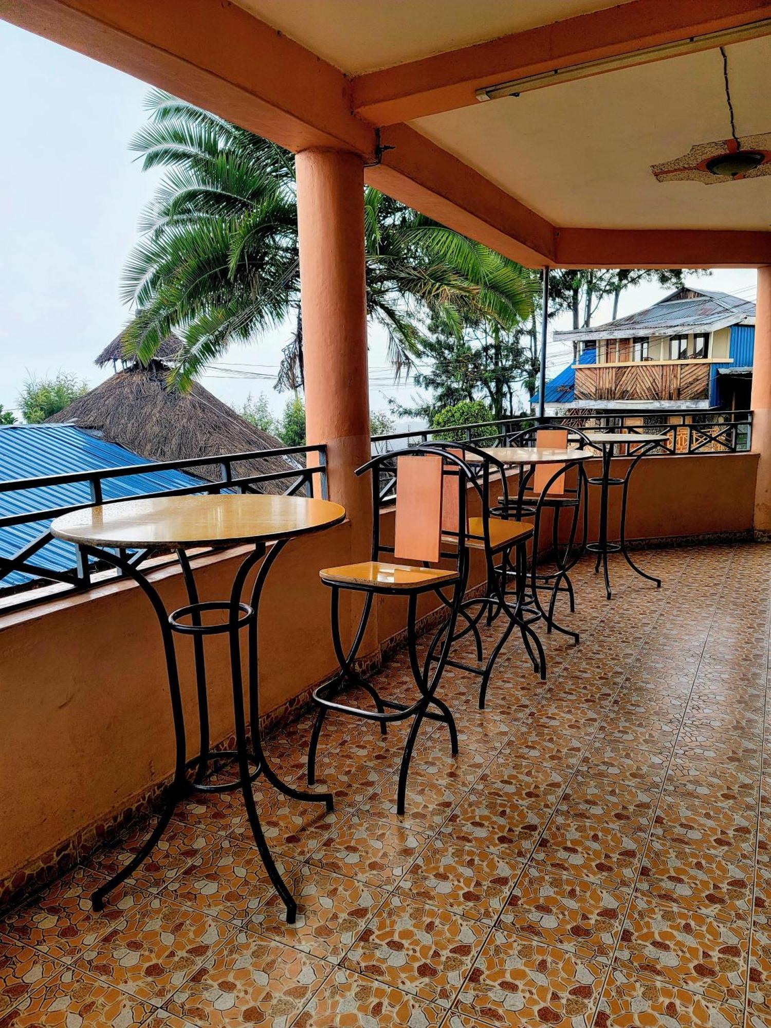 Apex Resort Nakuru Esterno foto